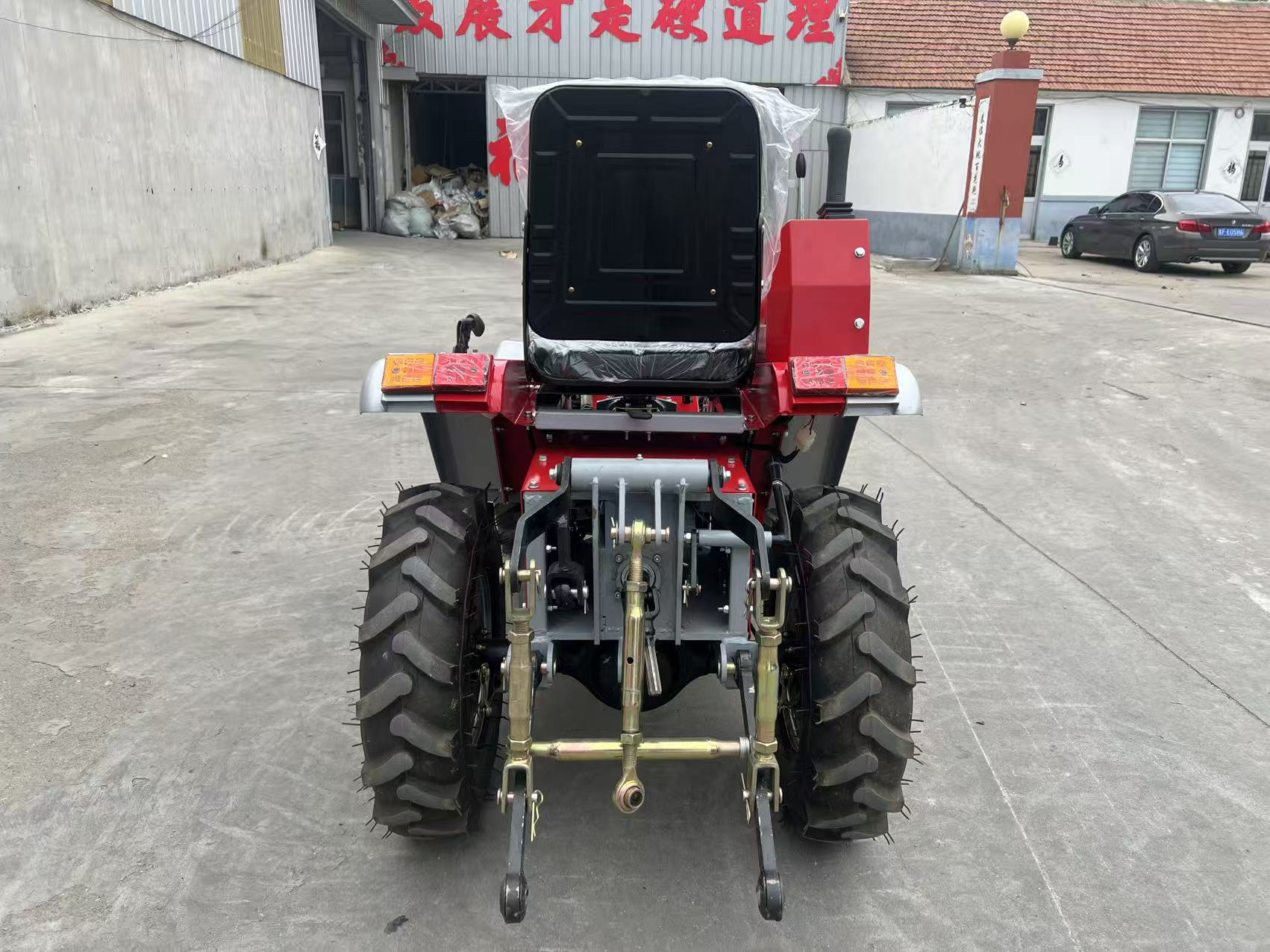 Agriculture.Farming Design - Trator Agrícola com Rodas, Novo Design